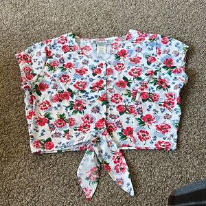 Floral crop tie button blouse 🌹L